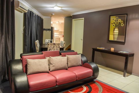 Atricom - Foster Accommodation 0