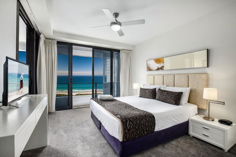 Ultra Broadbeach - Foster Accommodation 33