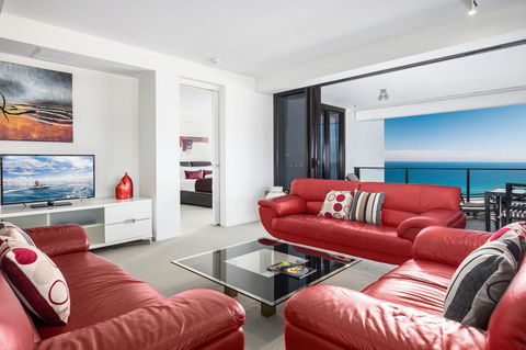 Ultra Broadbeach - Foster Accommodation 17