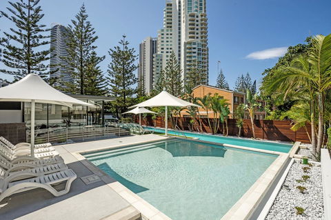Ultra Broadbeach - Foster Accommodation 2