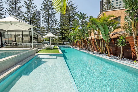 Ultra Broadbeach - Foster Accommodation 3