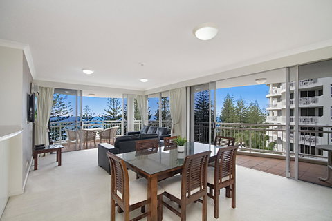 ULTIQA Burleigh Mediterranean Resort - Foster Accommodation 4