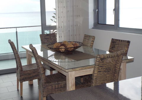 Northwind Beachfront Apartments - Foster Accommodation 15