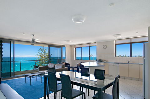 Northwind Beachfront Apartments - Foster Accommodation 4