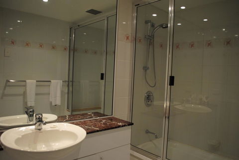 BeachView Apartments At Villa Paradiso - Foster Accommodation 13