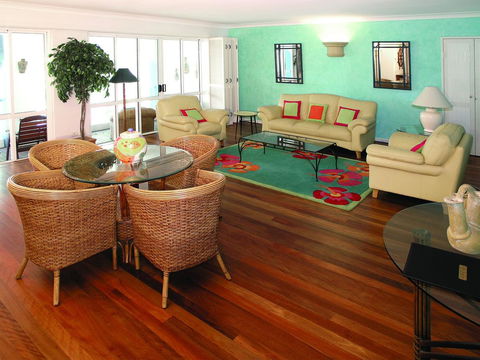 BeachView Apartments At Villa Paradiso - Foster Accommodation 29