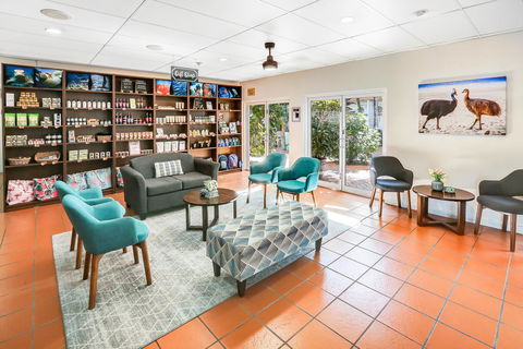 Coral Tree Inn - Foster Accommodation 29