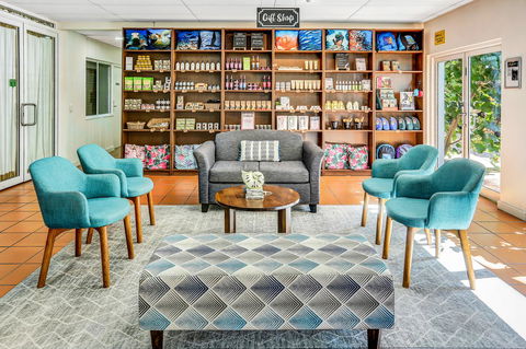 Coral Tree Inn - Foster Accommodation 7