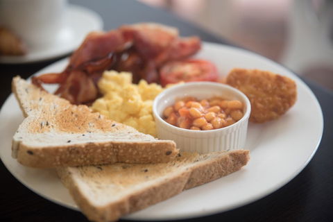 Coral Tree Inn - Foster Accommodation 38