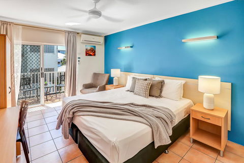 Coral Tree Inn - Foster Accommodation 0