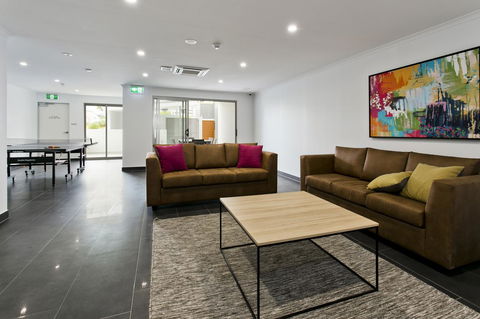 Arise Princess Regent Apartments - Foster Accommodation 15