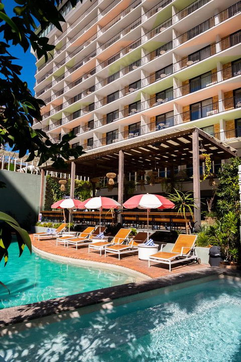 The Island Gold Coast - Foster Accommodation 29
