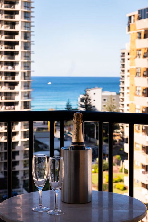 The Island Gold Coast - Foster Accommodation 19