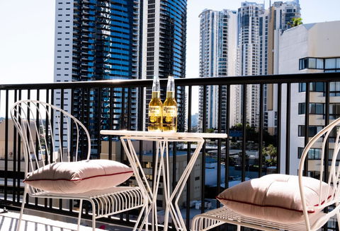 The Island Gold Coast - Foster Accommodation 5