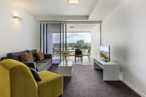 Code Apartments - Foster Accommodation 42