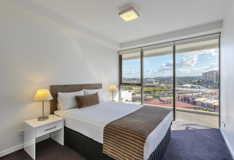Code Apartments - Foster Accommodation 4