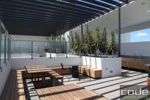 Code Apartments - Foster Accommodation 34