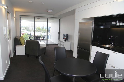 Code Apartments - Foster Accommodation 35