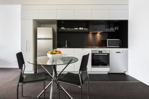 Code Apartments - Foster Accommodation 3