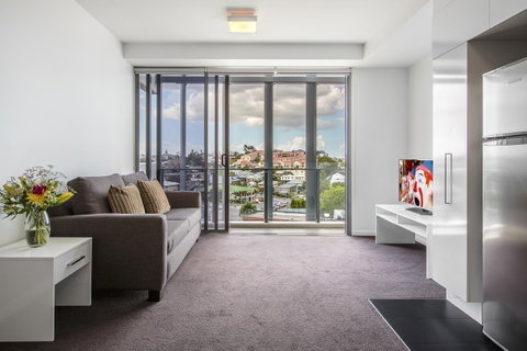 Code Apartments - Foster Accommodation 15