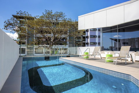 Code Apartments - Foster Accommodation 11