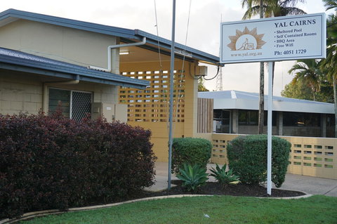 YAL Cairns - A Motel That Makes A Difference - Foster Accommodation 37