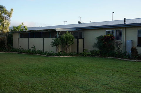 YAL Cairns - A Motel That Makes A Difference - Foster Accommodation 44