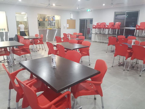 YAL Cairns - A Motel That Makes A Difference - Foster Accommodation 9