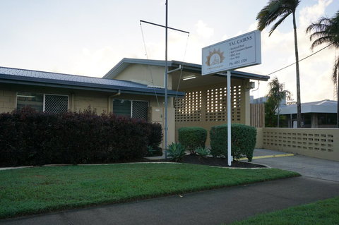 YAL Cairns - A Motel That Makes A Difference - Foster Accommodation 42
