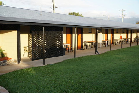 YAL Cairns - A Motel That Makes A Difference - Foster Accommodation 38