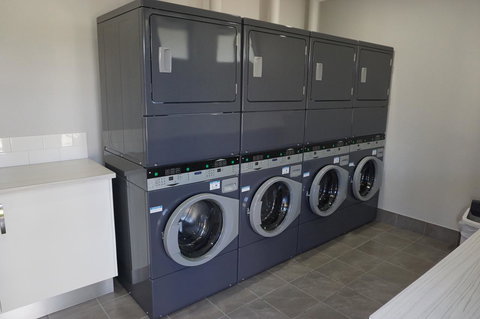 YAL Cairns - A Motel That Makes A Difference - Foster Accommodation 14