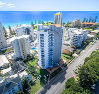 Rainbow Commodore Apartments - Foster Accommodation