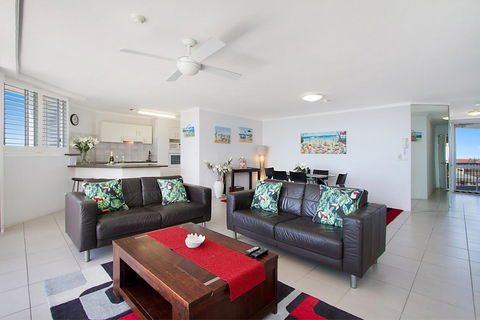 Rainbow Commodore Coolangatta - Foster Accommodation 11