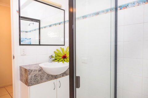 Cylinder Beach Mooloomba Unit 3 - Foster Accommodation 11