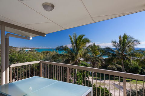 Cylinder Beach Mooloomba Unit 3 - Foster Accommodation 0