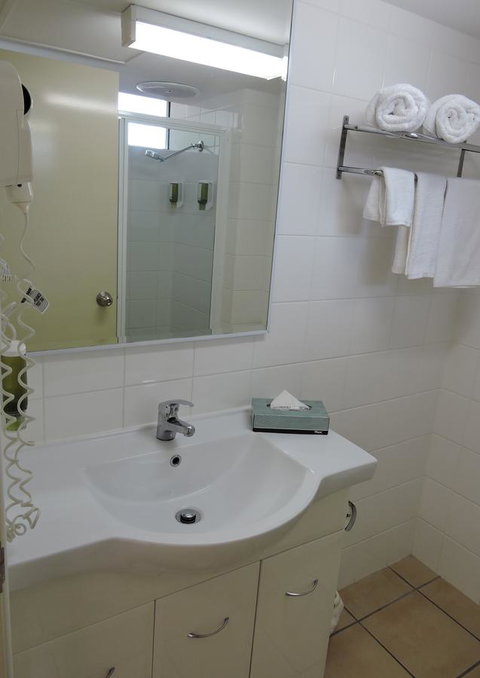 Best Western Airport 85 Motel - Foster Accommodation 9