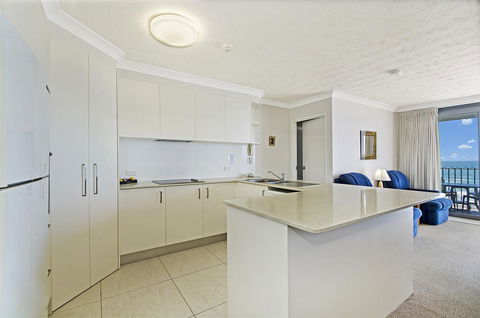 Majorca Isle Beachside Resort - Foster Accommodation 3