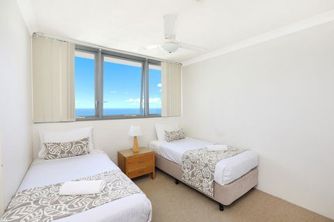 Majorca Isle Beachside Resort - Foster Accommodation 5