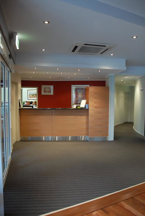 Madison Tower Mill Hotel - Foster Accommodation 3