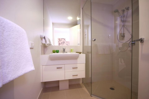 Domain Serviced Apartments - Foster Accommodation 6
