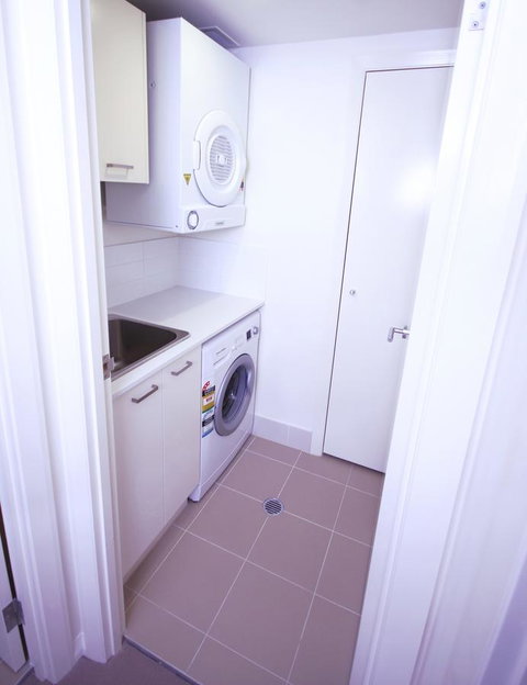 Domain Serviced Apartments - Foster Accommodation 4