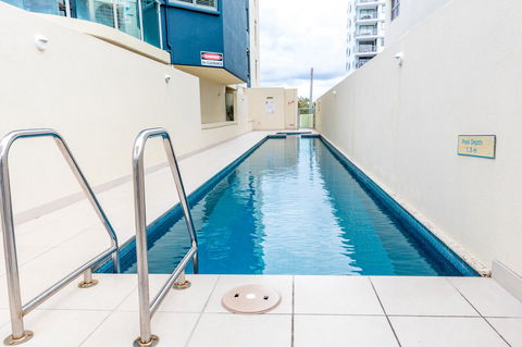 Malibu Apartments - Foster Accommodation 10