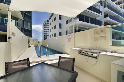 Malibu Apartments - Foster Accommodation 21