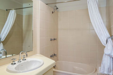 Cairns Colonial Club Resort - Foster Accommodation 31