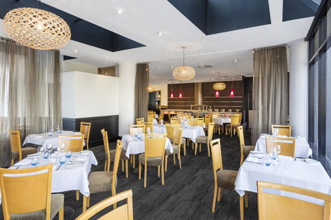 Hotel Grand Chancellor Brisbane - Foster Accommodation 9