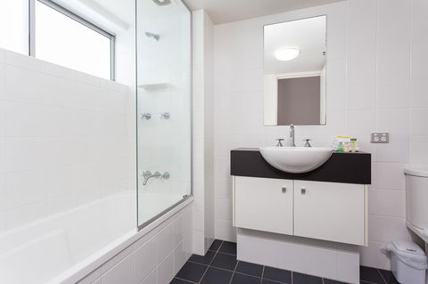 Oxygen Apartments - Foster Accommodation 12