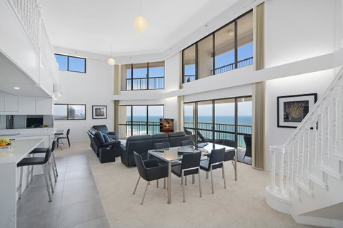 Burleigh Esplanade Apartments - Foster Accommodation 35
