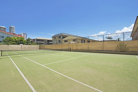 Burleigh Esplanade Apartments - Foster Accommodation 15