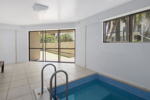 Burleigh Esplanade Apartments - Foster Accommodation 23