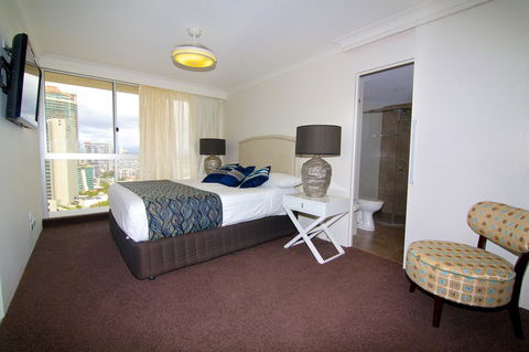 Hi Surf Beachfront Resort Apartments - Foster Accommodation 14